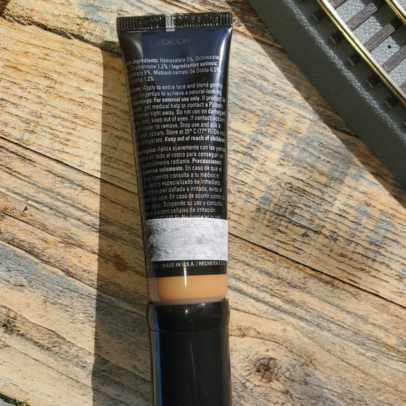 CC Cream - Deep  - Cover Cream Sunscreen SFP 15 - Mary Kay - Exp 2025 - Picture 5 of 7